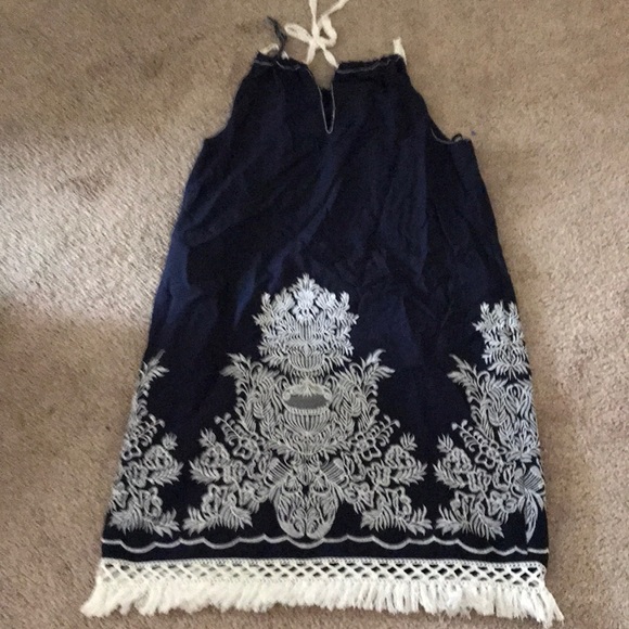 Dress - Picture 2 of 2